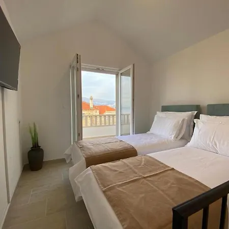 House Atlantic Nyaraló